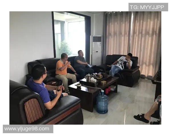 斯波盛赞麦丹为球队粘合剂体现其在团队中的重要作用与价值 斯波盛赞麦丹为球队粘合剂体现其在团队中的重要作用与价值